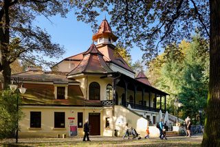 Oto najlepsze miejsce do życia na Mazowszu. Zielona oaza tuż pod Warszawą. Ranking top 10 według AI