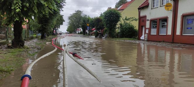 Elbląg i Tolkmicko walczą z żywiołem z wodą
