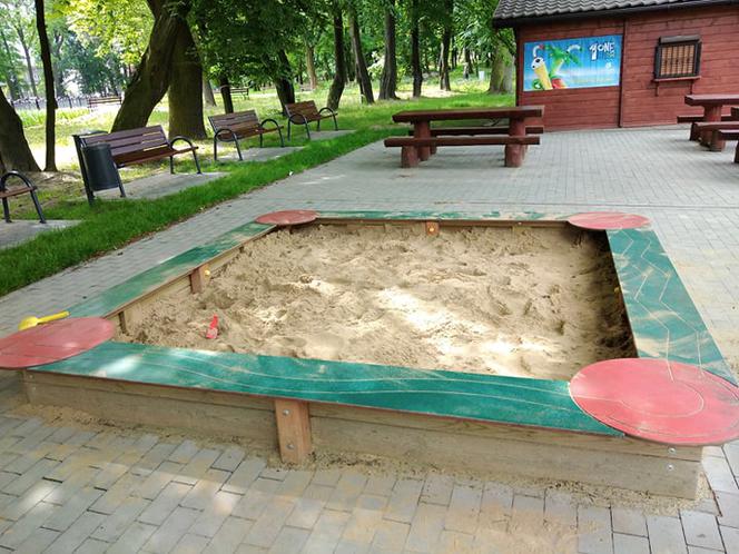 Plac zabaw w Parku Strzeleckim w Tarnowie