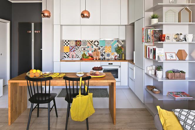 Kolorowa mała kuchnia