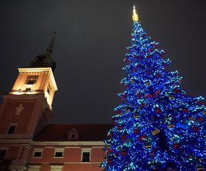 Świąteczna iluminacja placu Zamkowego 7.12.2024