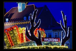 Września “Świetlną Stolicą Polski”? Miasto nocą wygląda przepięknie!
