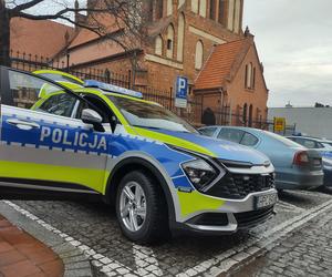 Chełmża. Policjanci dostali nowe auto! Teraz będą bardziej mobilni i skuteczni