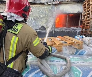 Pożar hali w Siemianowicach Śląskich