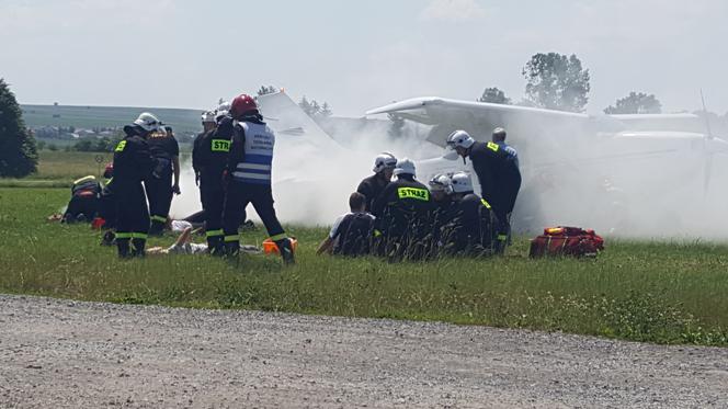 Uszkodzony samolot i awaryjne lądowanie! Ogromna akcja służb na lotnisku