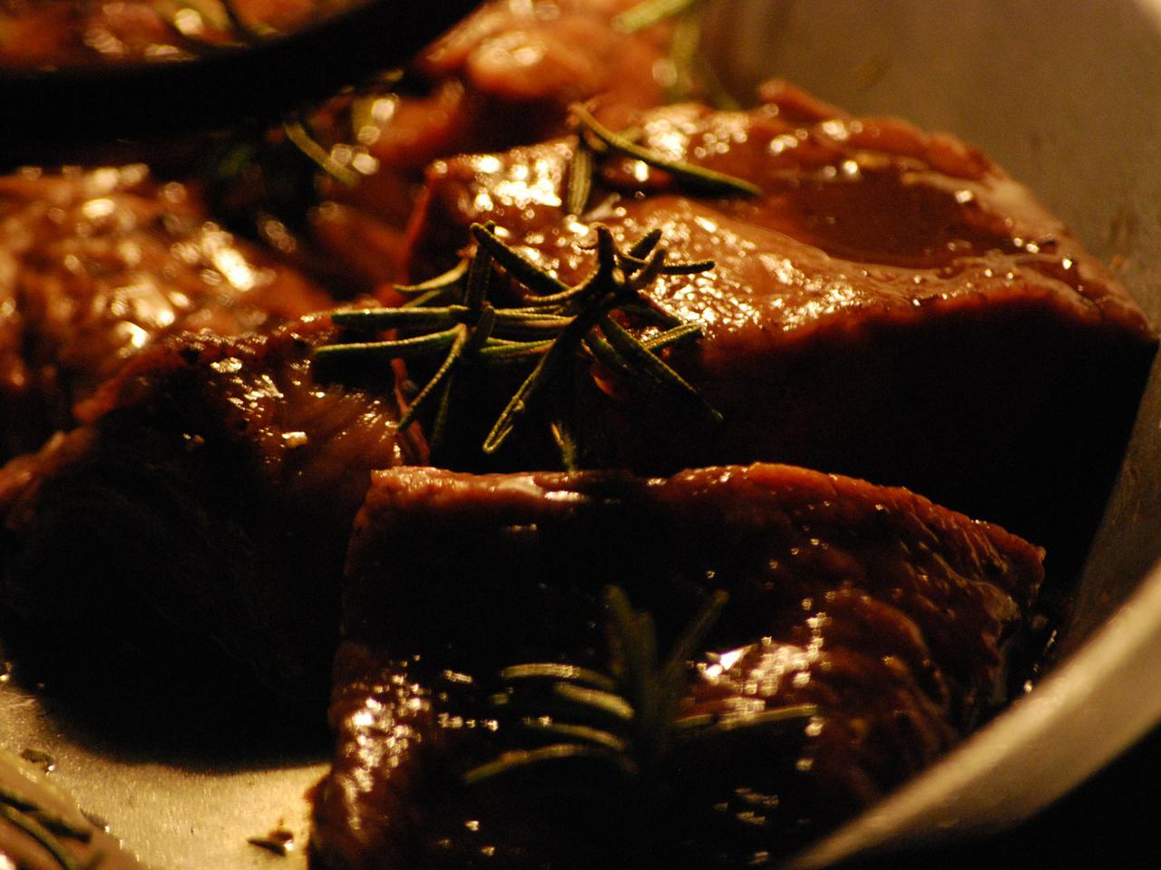 Polędwiczki z miodem żeńszeniowym - prosty przepis na wykwintną kolację