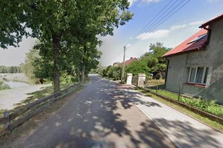   To jedno z nielicznych takich miejsc na Mazurach. Drewniany kościółek z XVII wieku robi wrażenie!