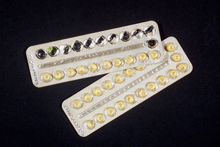 Uwaga! Niebezpieczne pigułki antykoncepcyjne w polskich aptekach