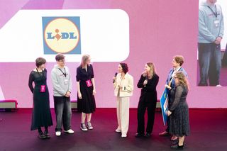 Srebrny Wilk dla Sądeczan za projekt BeeNeded w Zwolnionych z teorii 