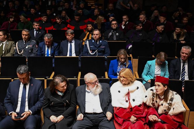 Inauguracja nowego roku akademickiego w Lublinie. Symbolicznie przemaszerowano przez centrum miasta