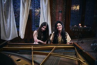 Within Temptation wydali nowy singiel. Gościnnie w Sing Like A Siren pojawia się Jerry Heil - zobacz teledysk