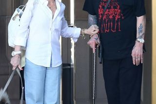 Miłość, która przetrwała piekło. Historia Ozzy’ego i Sharon Osbourne – toksyczna, szalona i prawdziwa