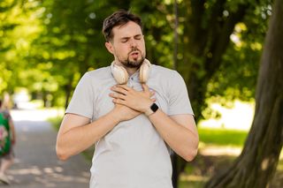 Lato szkodzi sercu i krążeniu. Kardiolodzy radzą, jak uniknąć zakrzepu i zawału