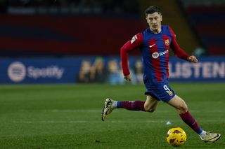 Lewandowski dobił Napoli, Barcelona w ćwierćfinale Ligi Mistrzów. Zacięty bój w stolicy Katalonii