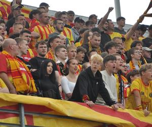 Korona Kielce - Ruch Chorzów. Zdjęcia kibiców na Suzuki Arenie