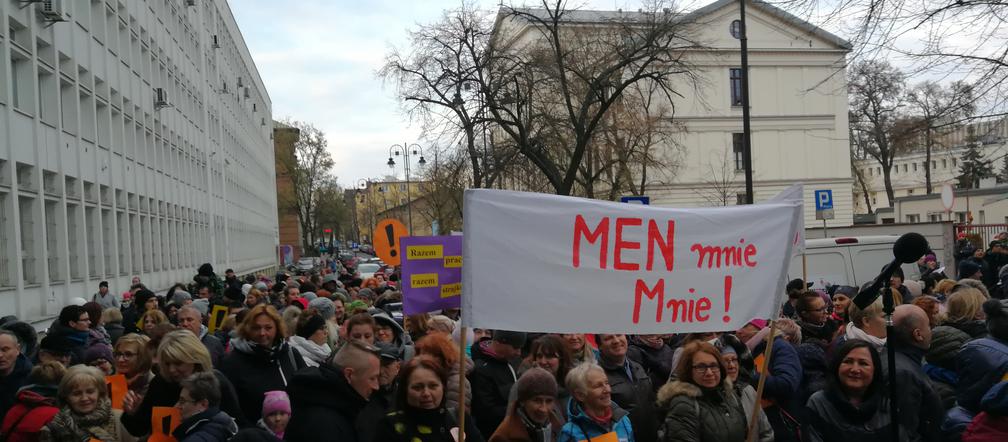 Łańcuch światła z Wykrzyknikiem w Bydgoszczy