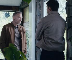 M jak miłość odc. 1881. Dima (Michaił Pszeniczny), Julia (Marta Chodorowska), Nadia (Mira Fareniuk), Magda (Anna Mucha), Andrzej Budzyński (Krystian Wieczorek)