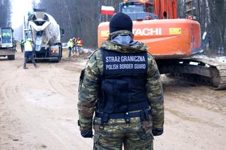 Białoruscy żołnierze rzucali kamieniami w Polaków. Niebezpieczna noc na granicy