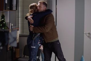  M jak miłość, odcinek 1854: Bartek przy Natalce zapomni o zmarłej Dorocie. Długo będzie myślał, że żona nie żyje - ZDJĘCIA, WIDEO