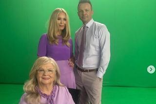 Barwy szczęścia nowa czołówka. Karolina (Marta Dąbrowska), Bruno (Lesław Żurek), Amelia (Stanisława Celińska)