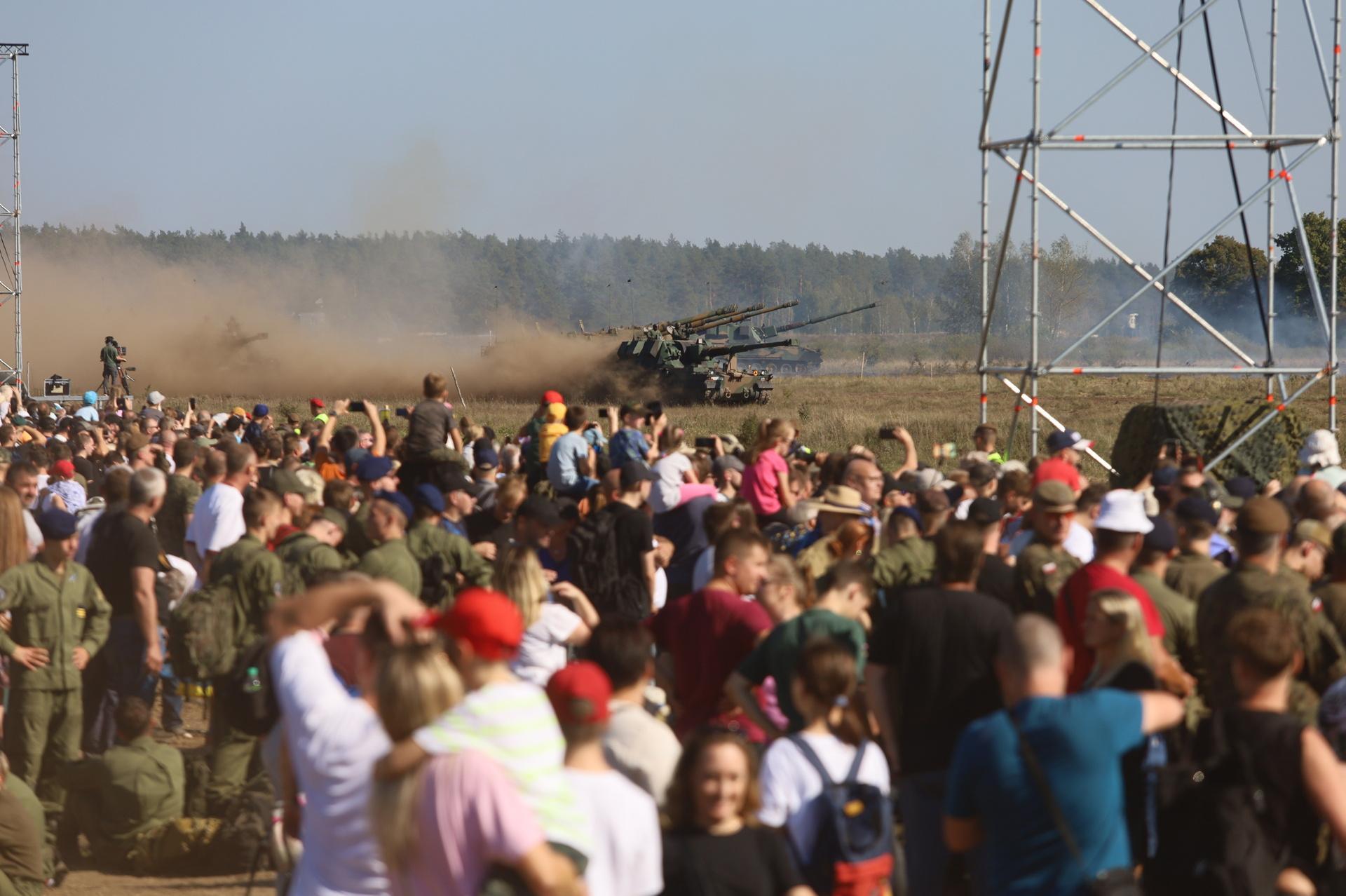 Jesienny Ogień 2023. Wojsko Polskie pokazał najlepsze uzbrojenie na poligonie w Orzyszu