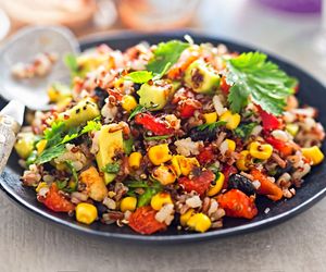 Pęczak z warzywami w stylu meksykańskim - cudownie zdrowe danie jednogarnkowe