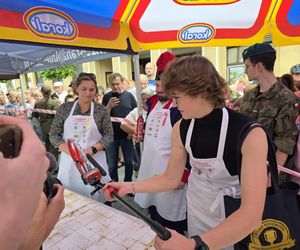 Rzeszów Najdłuższa Kremówka w Polsce