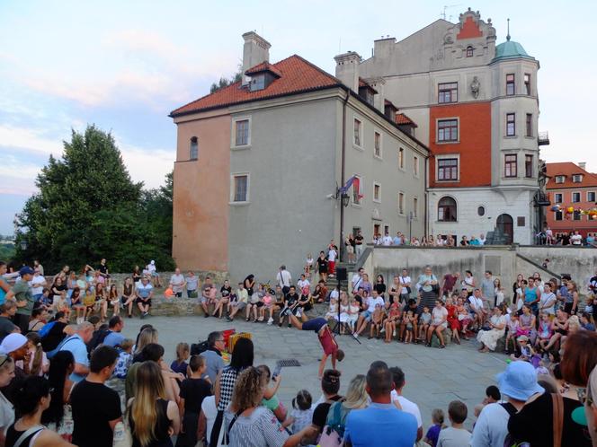 Carnaval Sztukmistrzów w Lublinie. Przyjechali artyści z całego świata. Niesamowity popis umiejętności