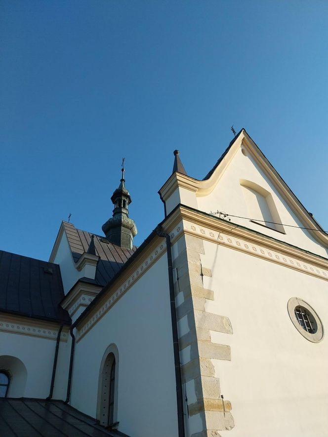 Kościół parafialny pw. Wniebowzięcia Najświętszej Maryi Panny w Krynkach 