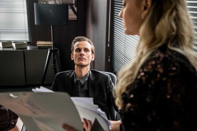 Papiery na szczęście, odcinek 10: Sandra (Weronika Malik), Mateusz (Marcel Sabat)