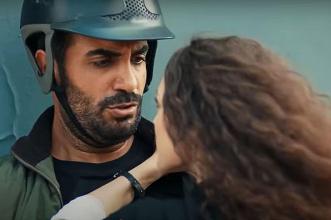 Nana obezwładnia złoczyńcę 