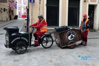 Pogotowie czystości ponownie na ulicach Poznania! Patrol można spotkać w okolicach Starego Rynku