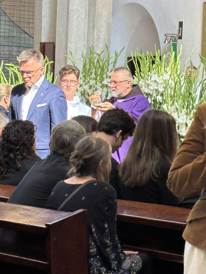 Szymon Hołownia na pogrzebie Stanisława Sojki