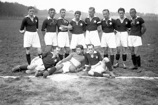 Tak kiedyś wyglądały derby Krakowa. Święta Wojna na starych zdjęciach! 