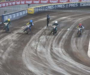 PRES Grupa Deweloperska Toruń - Stelmet Falubaz Zielona Góra, zdjęcia kibiców i zawodników z meczu 10. kolejki PGE Ekstraligi