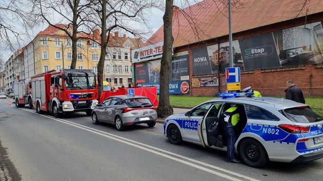 Dramat podczas egzaminu na prawo jazdy w Słupsku. Motocyklista runął na ziemię