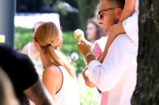 Kasia Tusk z rodziną na lodach