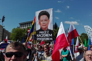 Tysiące ludzi na ulicach Warszawy. Maszerował KOD, narodowcy i Parada Schumana