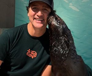 Miłość byłego premiera i piosenkarki kwitnie! Ujawniono sekrety związku