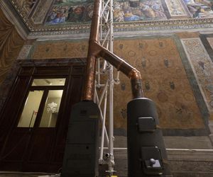 Przygotowania do konklawe 2025 w Kaplicy Sykstyńskiej