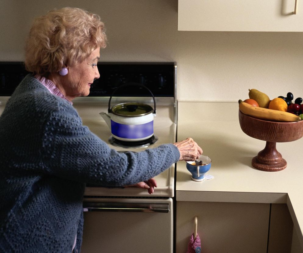 Prosty test filiżanki herbaty. Może wykryć Alzheimera we wczesnym stadium