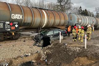 Podlaskiem. Volkswagen zderzył się z pociągiem towarowym