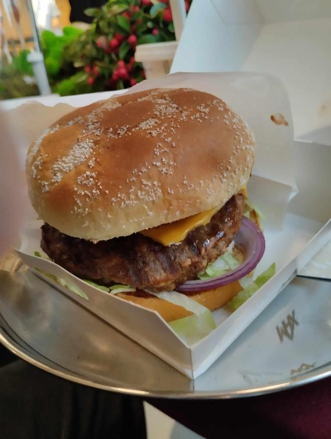 Tak prezentuje się Burger Drwala na żywo