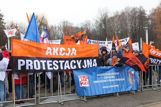 Konwencja KO w Gliwicach. Protest związkowców górniczych i hutniczych 