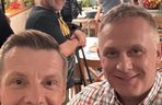M jak miłość nowy sezon po wakacjach 2025. Paweł (Rafał Mroczek), Artur Rogowski (Robert Moskwa) na planie