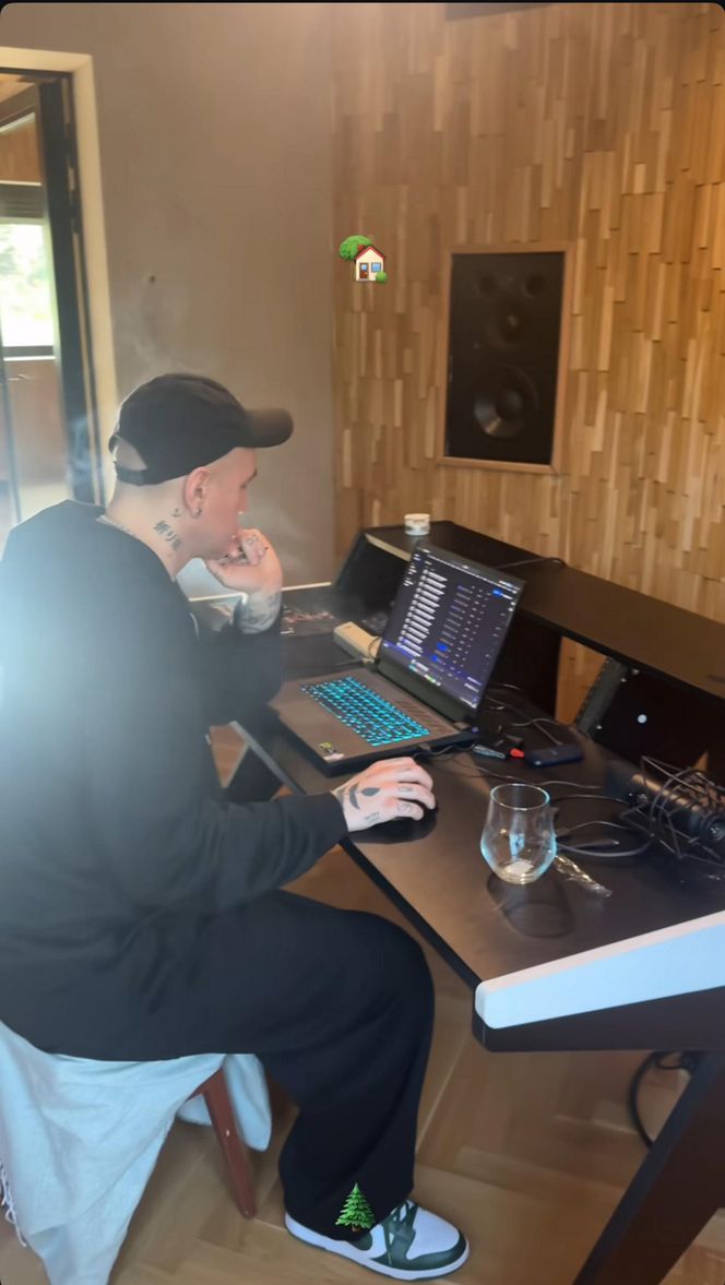 Julia Wieniawa zamieszkała w lesie