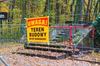 Porządkowanie terenu wokół wieży Quistorpa