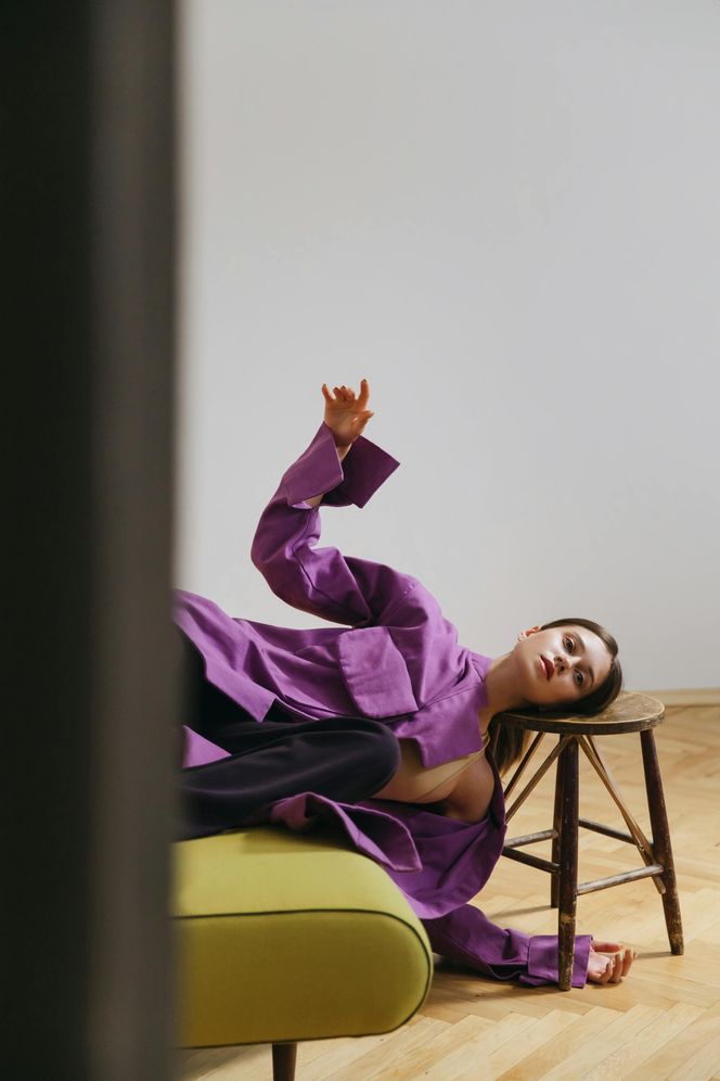 Te kolory będą rządzić jesienią i zimą 2025/26. Sprawdź, czy masz je w swojej szafie 