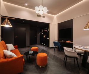 Mövenpick Grand Hotel