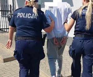 Kibolska burda na osiemnastce. W akcji policja, 5 osób zatrzymanych